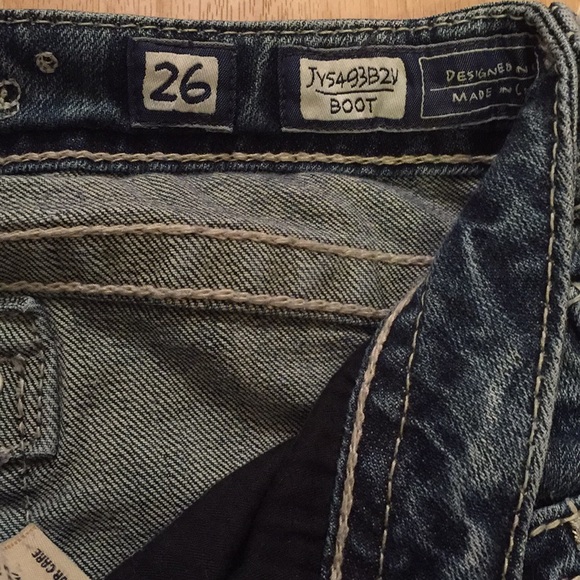 Miss Me Jeans Size 26 - Picture 2 of 4